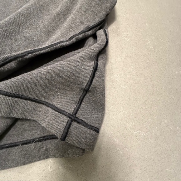 Minnesota Gophers Cutter & Buck Gray Stretch 1/4 Zip Mens Pullover - Picture 3 of 8